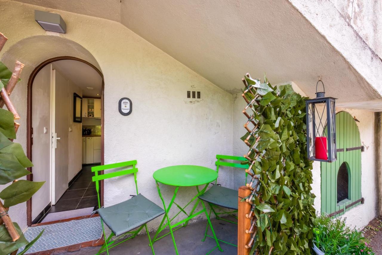 Bas De Villa, Piscine, 3 Etoiles Saint-Paul-de-Vence Dış mekan fotoğraf